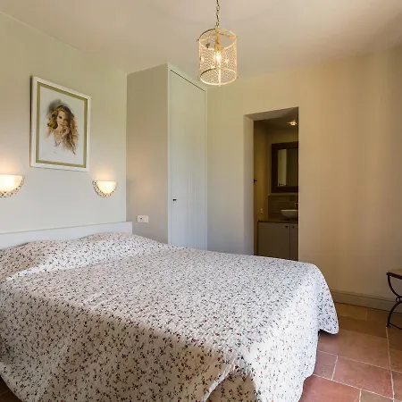 Villa Les Romarins 10